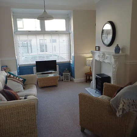Town Centre Terraced House * Guisborough